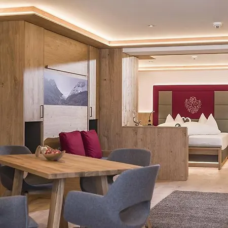 호텔 Wellnessresort Und Kaiserjuwel Seiwald 4 Stern Superior