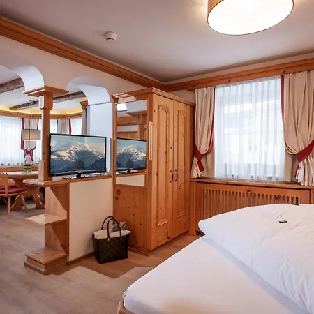 Wellnessresort Seiwald **** Superior 호텔